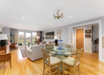 Thumbnail 2 bed flat for sale in Southgate Road, London