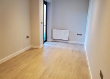 Thumbnail Flat to rent in 103-105 Geoge Lane, South Woodford, London