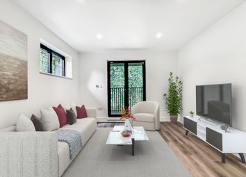 Thumbnail Flat for sale in West Hill, Sanderstead, South Croydon
