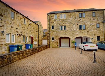 Thumbnail Town house for sale in Weavers Court, Skipton
