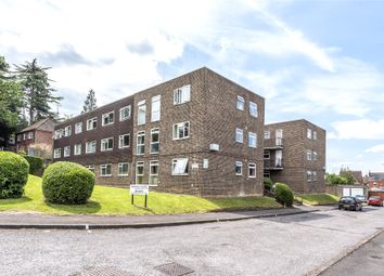 2 Bedrooms Flat for sale in Baron Court, Reading, Berkshire RG30