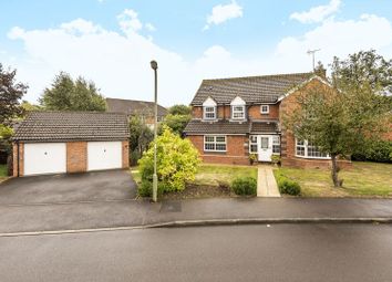 5 Bedrooms Detached house for sale in Farriers Close, Bramley, Tadley RG26