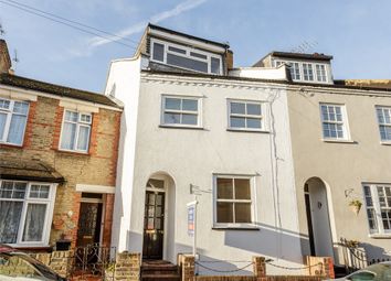 Thumbnail 4 Bed Terraced House To Rent In Helena Road Windsor Berkshire Thumbnail 4 Bed Terraced House To Rent In Helena Road Windsor Berkshire