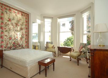 1 Bedrooms Flat to rent in Blomfield Road, Little Venice, London W9