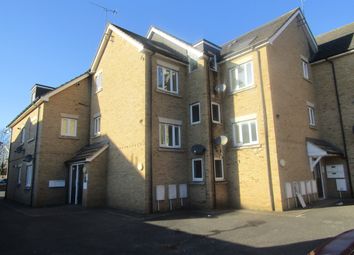 Thumbnail 2 bed flat to rent in Lambton Avenue, Waltham Cross