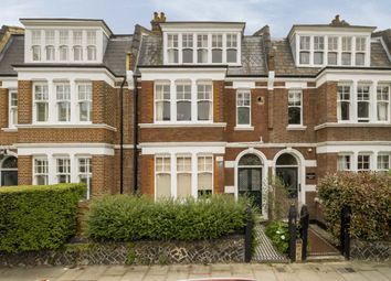 Thumbnail Flat for sale in Glenmore Road, London