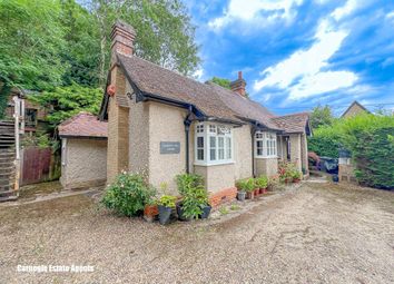 Thumbnail 2 bed detached house to rent in Heath Lane, Codicote, Hitchin