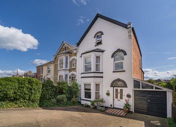 Cowes - End terrace house for sale           ...