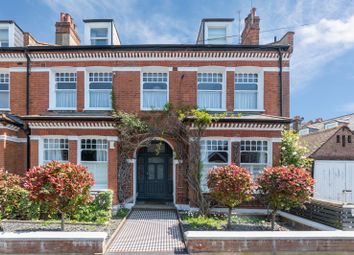 Thumbnail Flat for sale in Bushnell Road, London