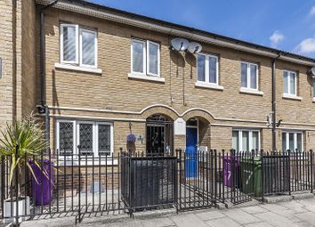 2 Bedrooms Terraced house for sale in Shaw Crescent, London, Limehouse. E14
