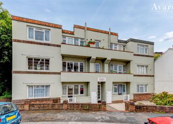 Thumbnail Flat for sale in Princes Crescent, Brighton