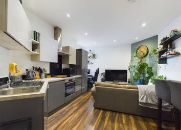 Thumbnail Flat for sale in Little Victoria Street, Basingstoke