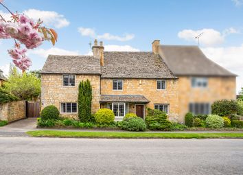 Thumbnail Semi-detached house for sale in Upper High Street, Broadway