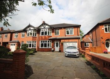 3 Bedrooms Semi-detached house for sale in Kempnough Hall Road, Worsley M28