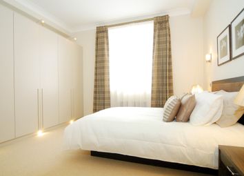 Thumbnail Flat to rent in Lowndes Square, London