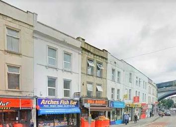 6 Bedroom Flat for rent