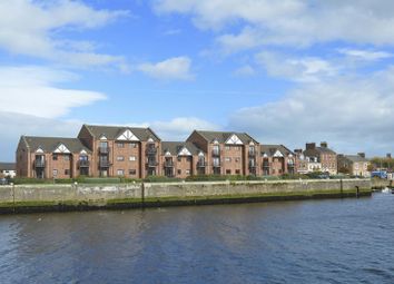 2 Bedrooms Flat for sale in North Harbour Street, Ayr KA8