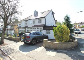 Thumbnail Property to rent in Vale Drive, London