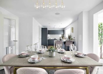 "Everett Grand" at Robertson Homes At Dargavel Village PA7. Sub image 0. Everett Grand Bearsden Kitchen Dining