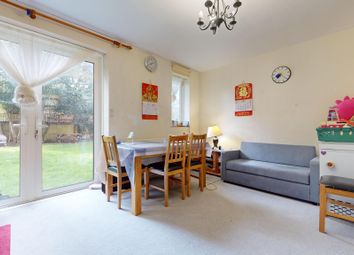 Thumbnail 2 bed flat to rent in Grange Grove, London