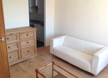 2 Bedrooms Flat to rent in Minster Court, Edge Hill, Liverpool L7