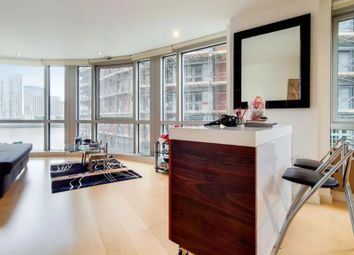 Thumbnail Flat to rent in Ontario Tower, 4 Fairmont Avenue, Canary Wharf, London