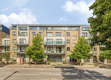 Thumbnail Flat to rent in Kilburn Park Road, London