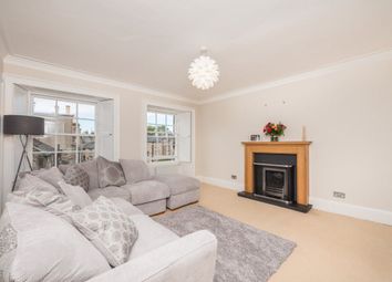 2 Bedrooms Flat to rent in Dean Terrace, Stockbridge EH4
