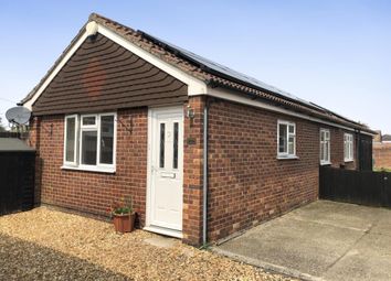 Thumbnail 2 bed detached bungalow to rent in Bath Road, Thatcham