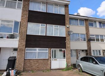 Thumbnail 5 bed town house to rent in Petworth Way, Hornchurch