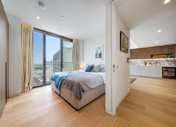 Thumbnail 1 bed flat to rent in 4 York Road, Southbank Place, London