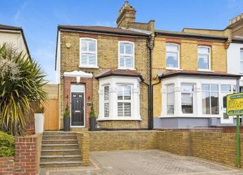 3 Bedrooms End terrace house for sale in Rochester Way, Eltham SE9