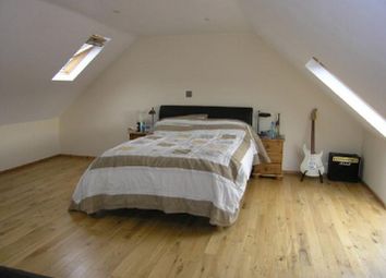 Thumbnail 2 bed flat to rent in Rowes Mews, St Peter's Basin, Newcastle Upon Tyne