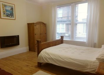 1 Bedrooms Studio to rent in Westfield Terrace, Wakefield WF1