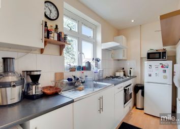 Thumbnail 1 bed flat to rent in Long Lane, London