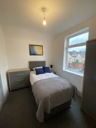 Thumbnail Room to rent in Hexthorpe Road, Room Two, Doncaster