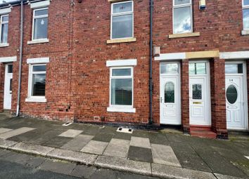 Thumbnail Flat to rent in Collingwood View, North Shields