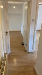 Thumbnail Flat to rent in Queensdown Road, London