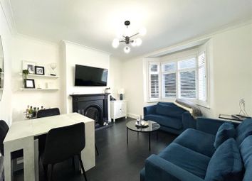 Thumbnail 2 bed flat for sale in Green Lanes, Winchmore Hill