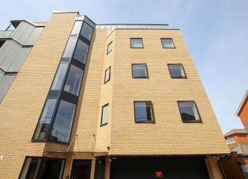 Thumbnail 2 bed flat to rent in Severn Place, Cambridge
