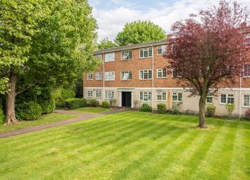 Thumbnail 2 bed flat for sale in Gainsborough Court, Walton-On-Thames