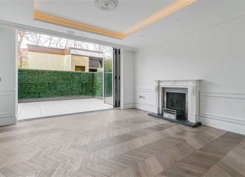3 Bedrooms Flat for sale in Fitzjohn's Avenue, Hampstead, London NW3