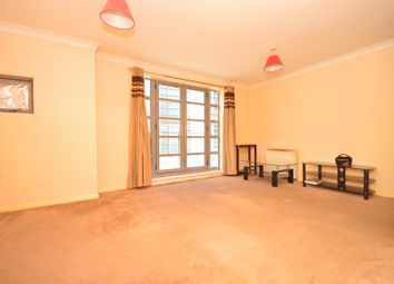 1 Bedrooms Flat to rent in Charlesmere Gardens, Thamesmead, London SE28