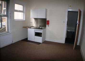 1 Bedrooms Flat to rent in York Road, Southend-On-Sea SS1