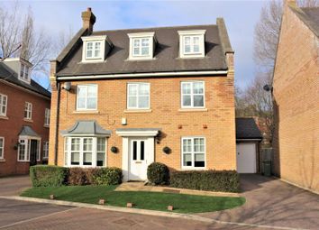 Thumbnail Detached house to rent in Douglas Close, Ilford