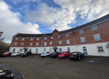 Thumbnail 2 bed flat to rent in Holland House Road, Preston