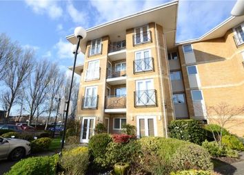 2 Bedrooms Flat for sale in Thames Court, Norman Place, Reading RG1