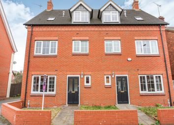 5 Bedroom Town house for sale