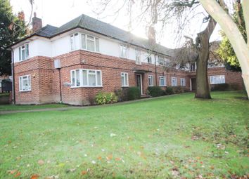 2 Bedrooms Flat to rent in Haydon Close, London NW9