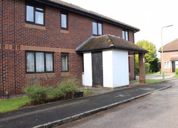 Thumbnail Flat to rent in Pebble Drive, Didcot